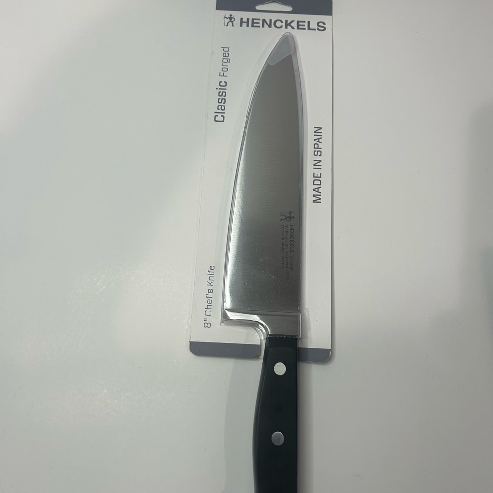 HENCKELS Classic Razor-Sharp 8-inch Chef Knife, German Engineered